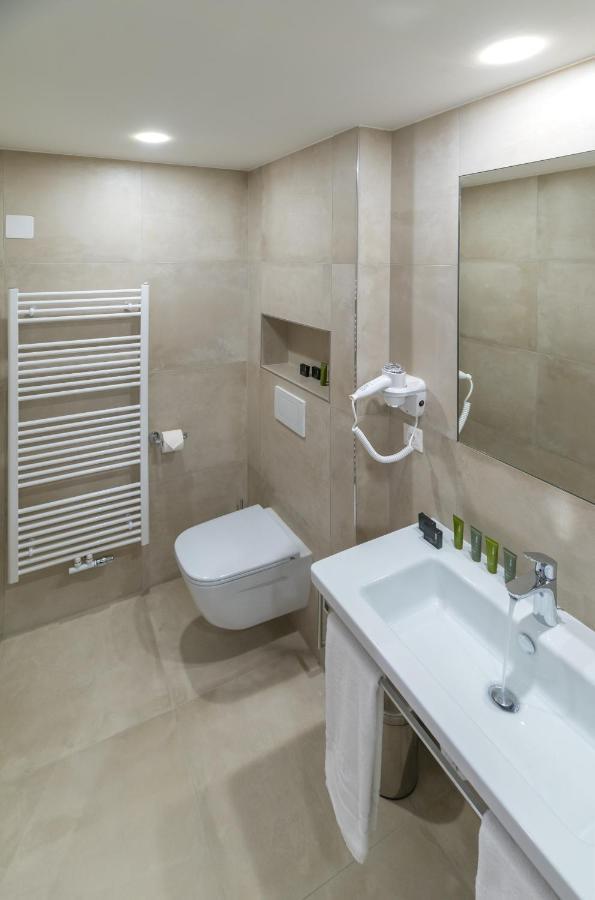 Wellness Hotel Iris Pavlov Luaran gambar