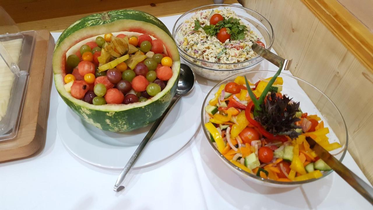 Wellness Hotel Iris Pavlov Luaran gambar